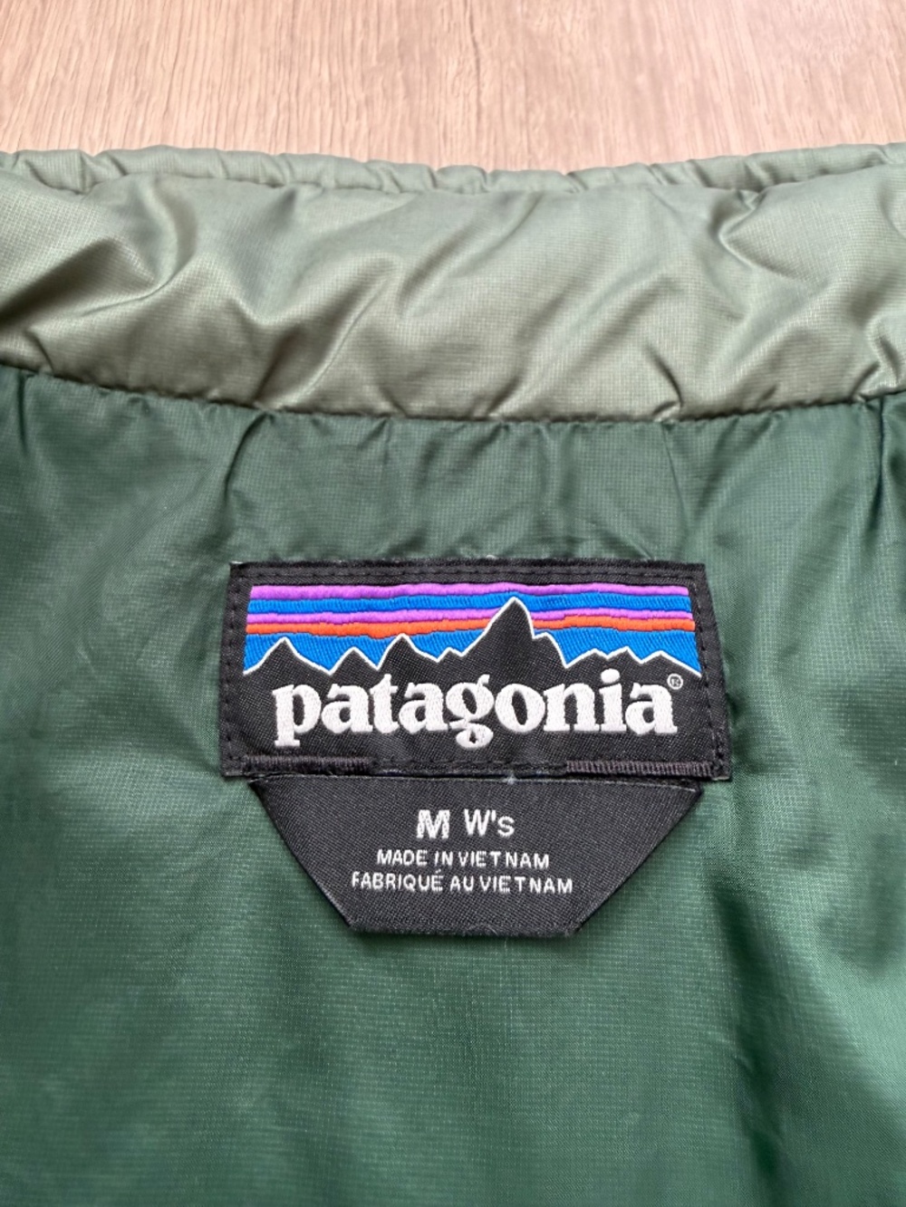 Patagonia W's Nano Puff Jacket, Sage Green - Picture 6 of 6